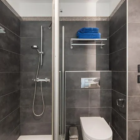 Club Atlantis 159 * 아데제